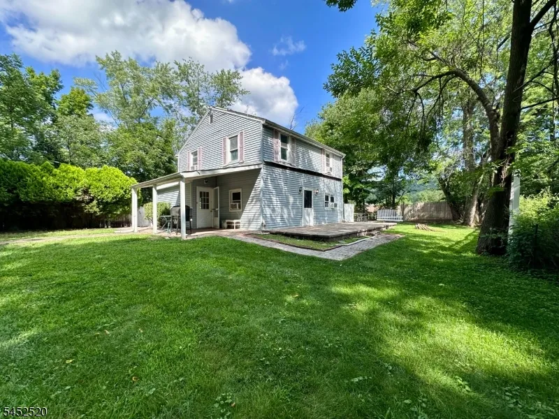 15 Warren Hagstrom Blvd Wanaque, NJ 07465