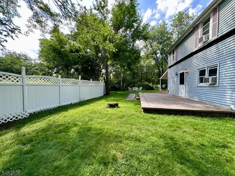 15 Warren Hagstrom Blvd Wanaque, NJ 07465