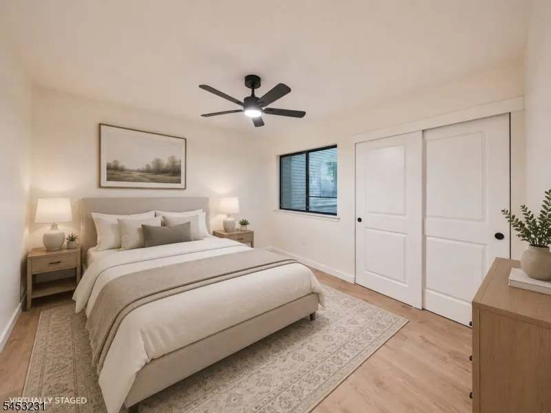 813 Spruce Hills Dr Glen Gardner, NJ 08826