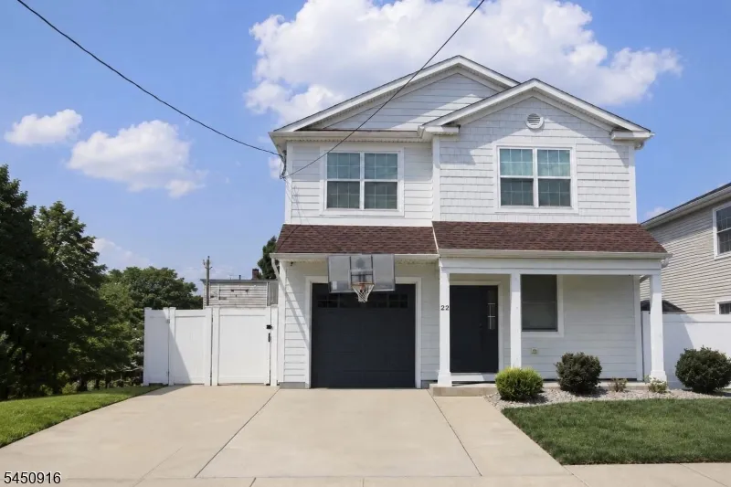 22 Larch St Carteret, NJ 07008