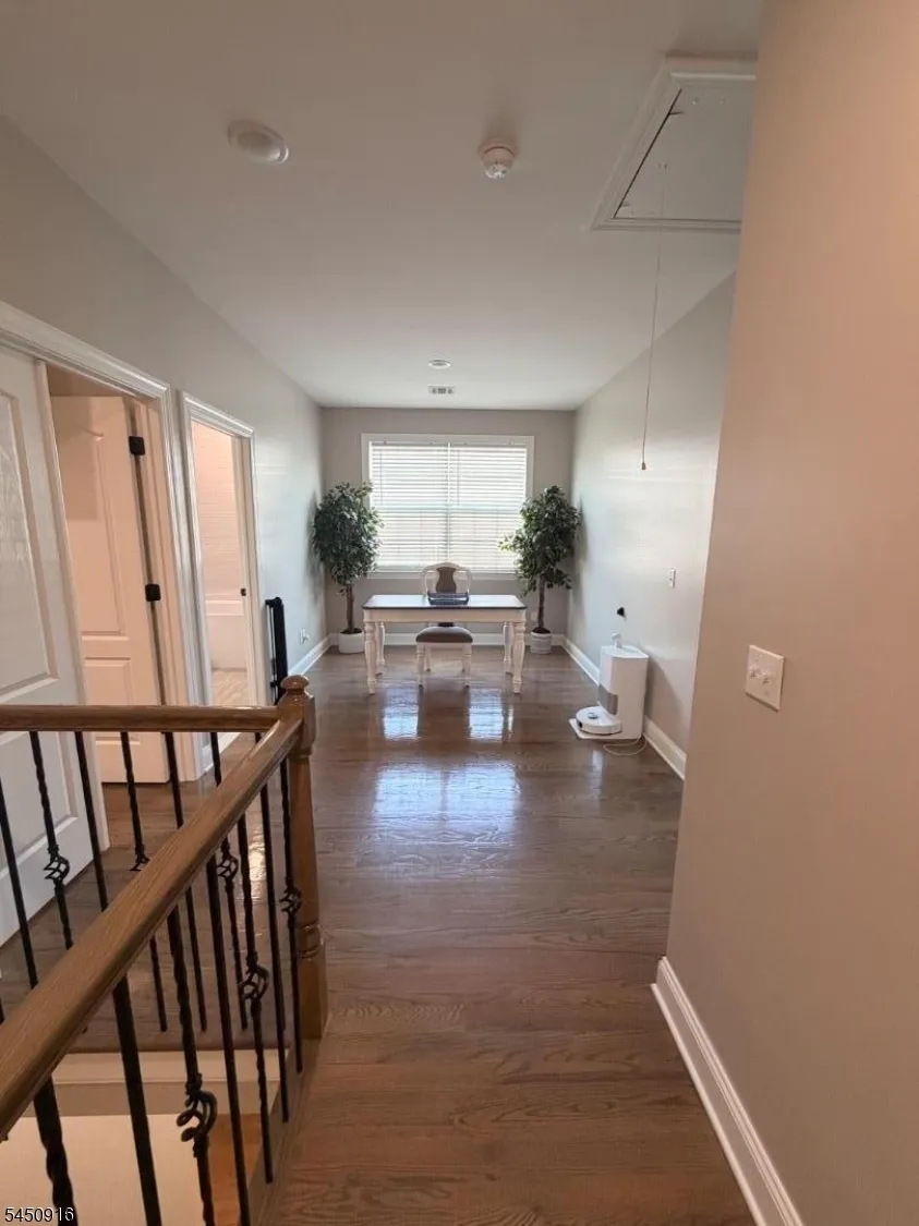 22 Larch St Carteret, NJ 07008