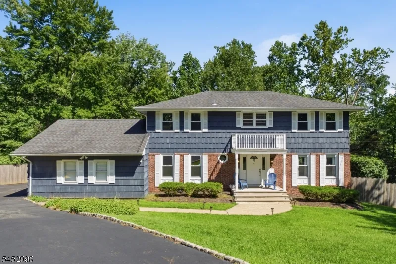 1120 N Washington Ave Green Brook, NJ 08812