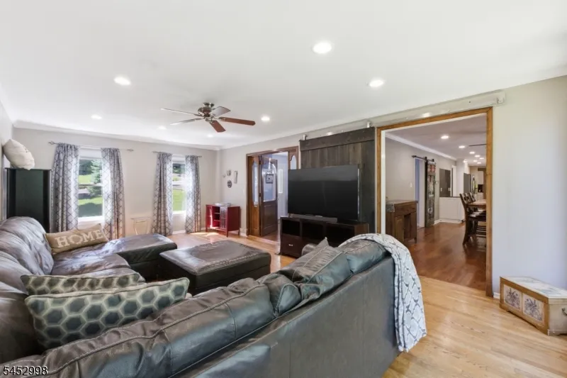 1120 N Washington Ave Green Brook, NJ 08812