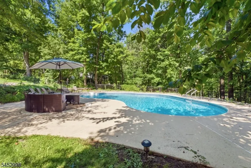 1120 N Washington Ave Green Brook, NJ 08812