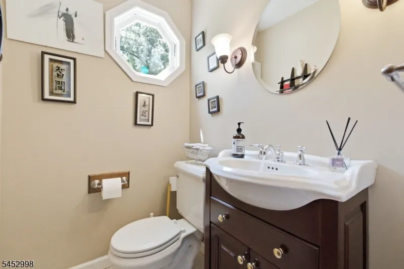 1120 N Washington Ave Green Brook, NJ 08812