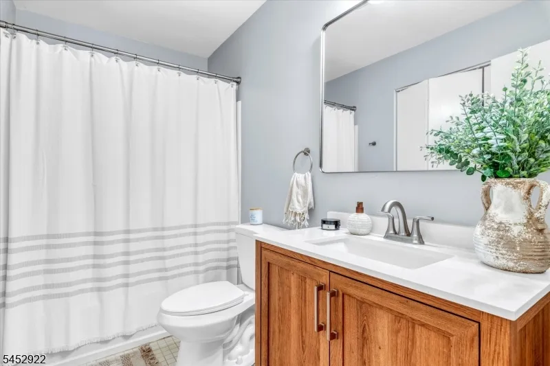 303 Tavistock Cherry Hill, NJ 08034