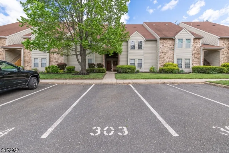 303 Tavistock Cherry Hill, NJ 08034