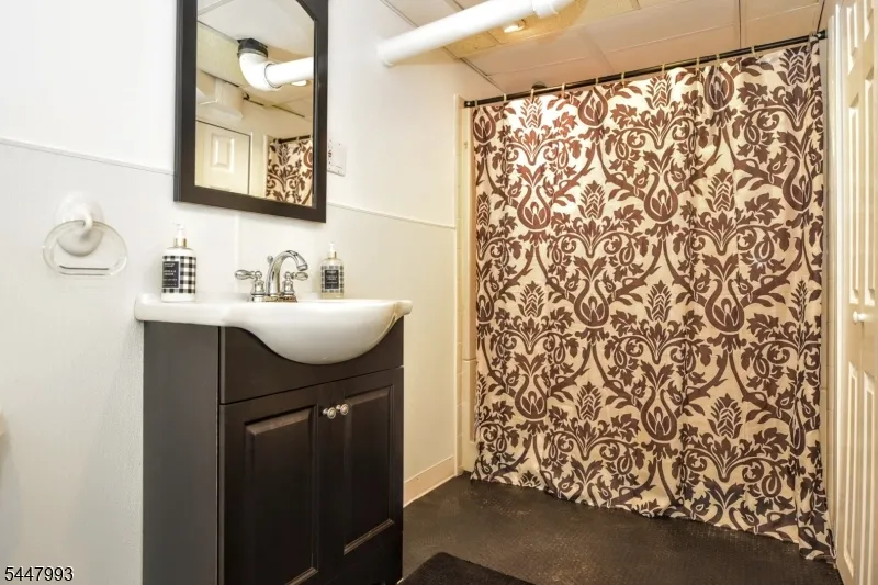 166 Kent St Hackensack City, NJ 07601