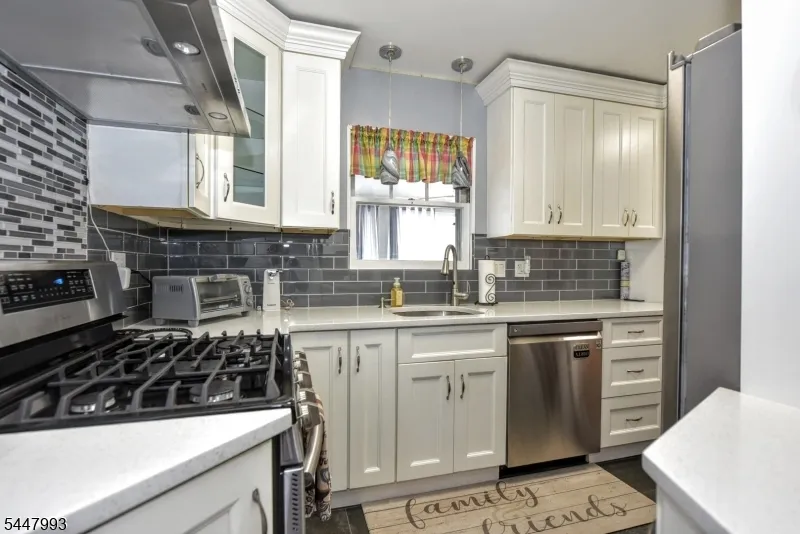 166 Kent St Hackensack City, NJ 07601