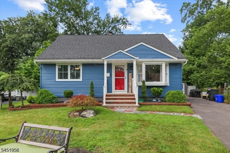 42 Wells Ct Bloomfield, NJ 07003