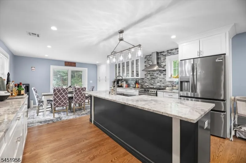 42 Wells Ct Bloomfield, NJ 07003