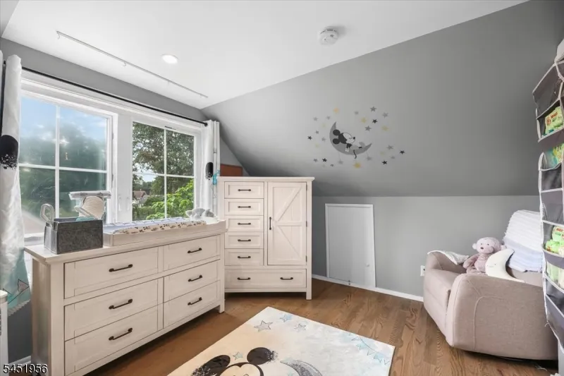 42 Wells Ct Bloomfield, NJ 07003