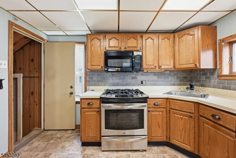 624 Britton St Elizabeth City, NJ 07202