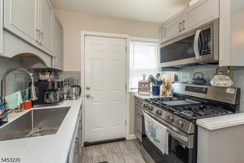 1109 Lincoln St Linden City, NJ 07036