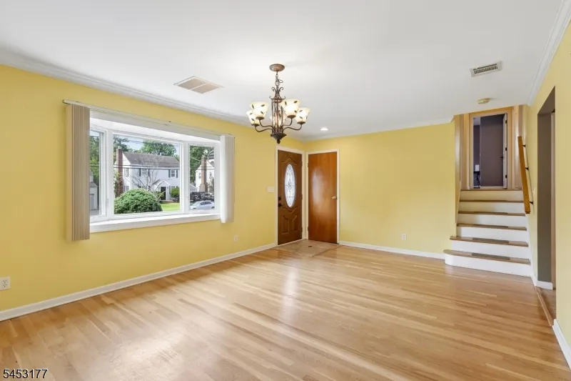 1526 N Stiles St Linden City, NJ 07036