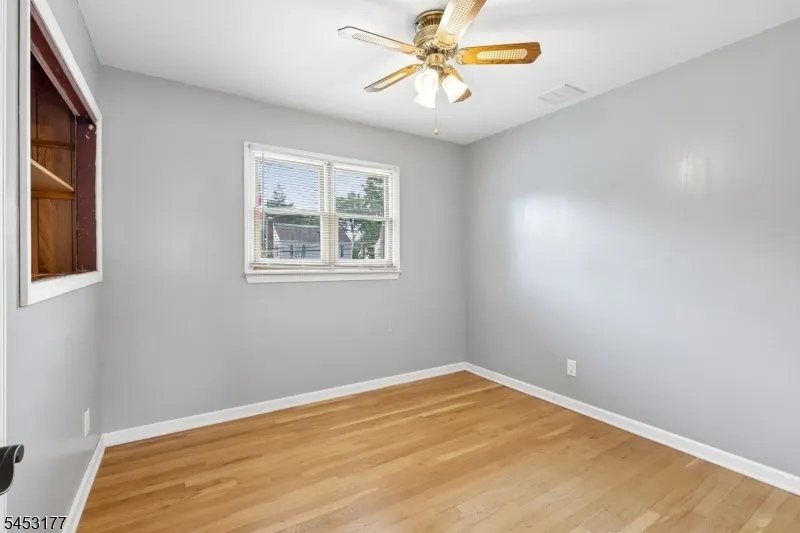 1526 N Stiles St Linden City, NJ 07036