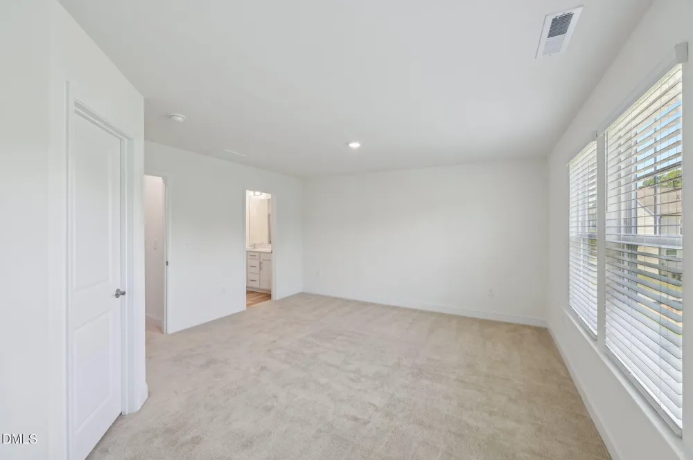 654 Sefton Park Drive Zebulon, NC 27597