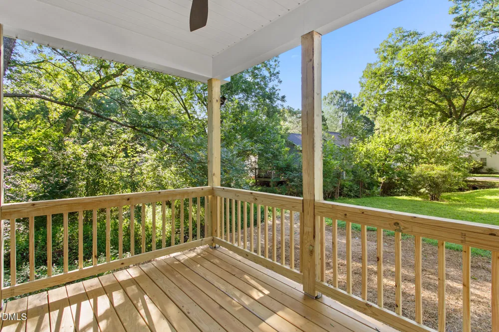 1305 E Willowbrook Drive Burlington, NC 27215