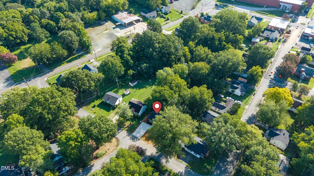 1305 E Willowbrook Drive Burlington, NC 27215