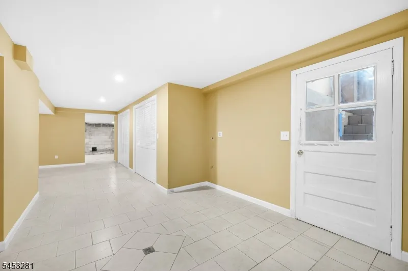 312 Naughright Rd Washington, NJ 07853