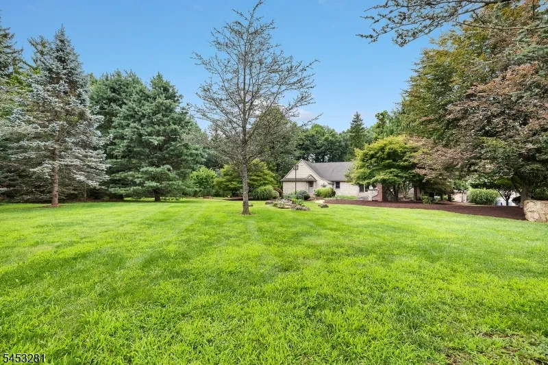 312 Naughright Rd Washington, NJ 07853