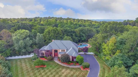 31 Primrose Ln