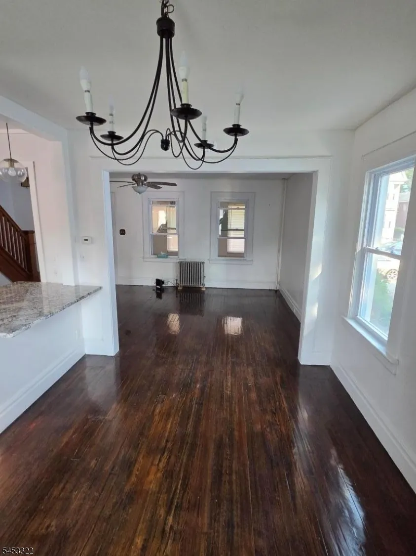 195 Kerrigan Blvd Newark City, NJ 07106