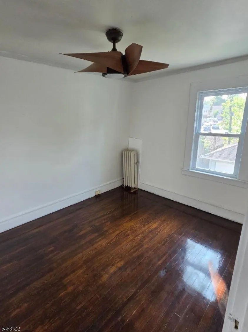 195 Kerrigan Blvd Newark City, NJ 07106