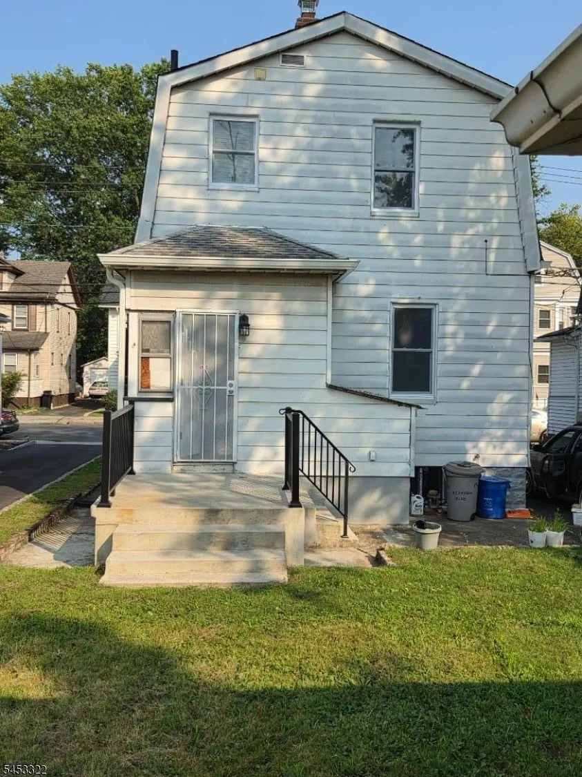 195 Kerrigan Blvd Newark City, NJ 07106