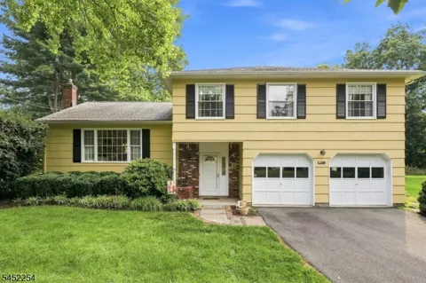 3 Tracy Ct