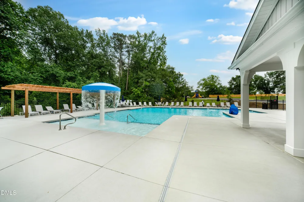 1041 Red Finch Way Angier, NC 27501