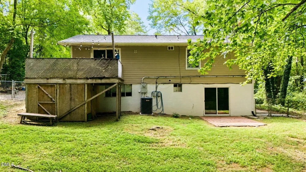 8718 Rollingwood Road Chapel Hill, NC 27516