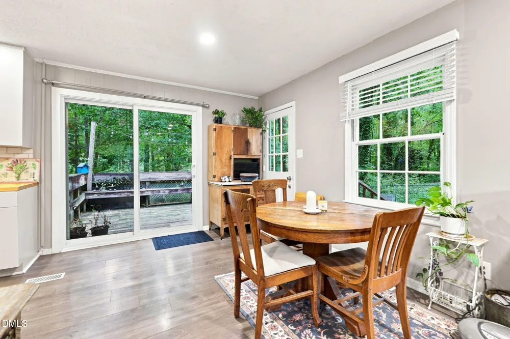 8718 Rollingwood Road Chapel Hill, NC 27516