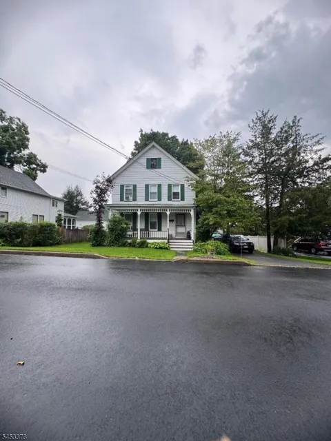 6 Fourth St