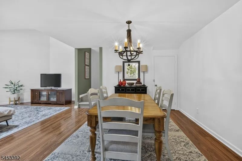 2 Eagle Dr Hampton, NJ 07860