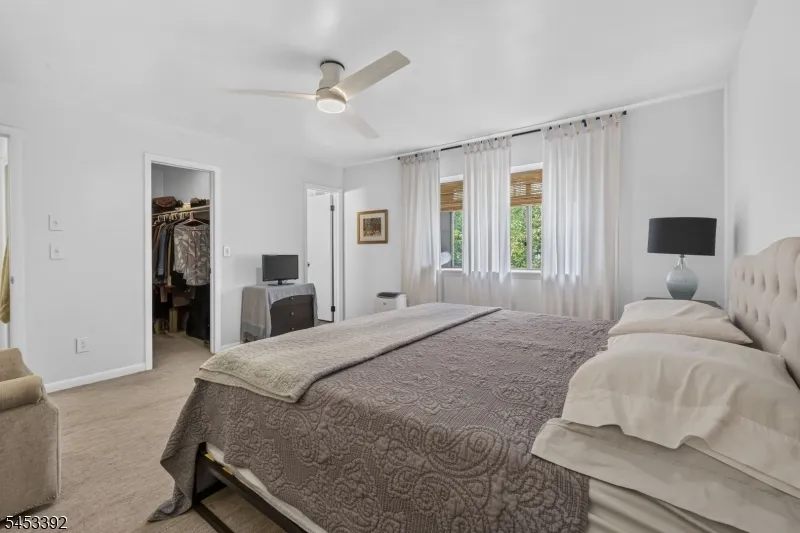 2 Eagle Dr Hampton, NJ 07860