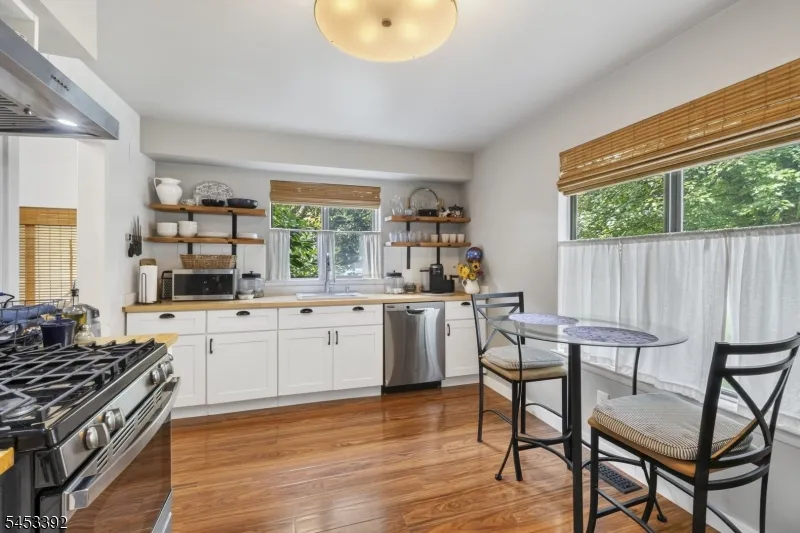 2 Eagle Dr Hampton, NJ 07860