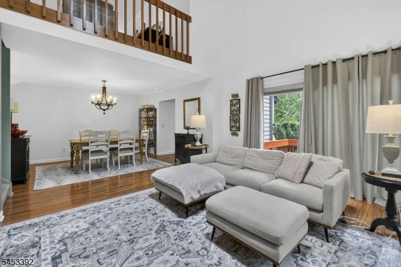 2 Eagle Dr Hampton, NJ 07860