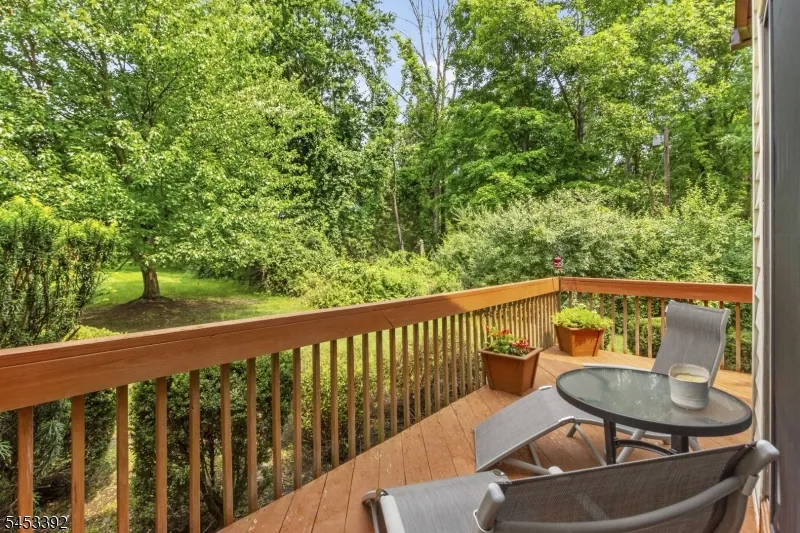 2 Eagle Dr Hampton, NJ 07860