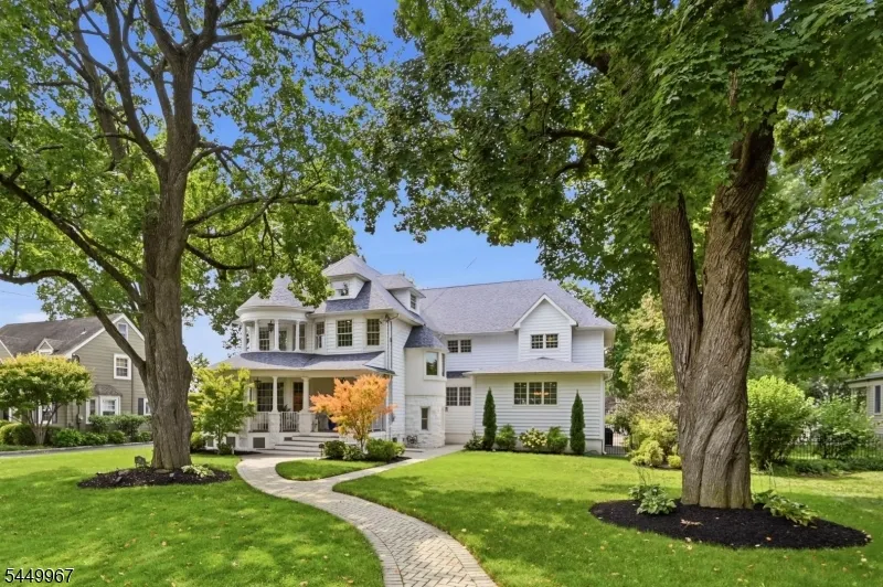 189 HIGHFIELD LANE Nutley, NJ 07110
