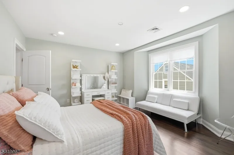 189 HIGHFIELD LANE Nutley, NJ 07110
