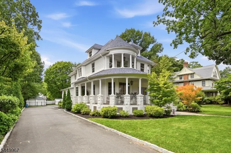 189 HIGHFIELD LANE Nutley, NJ 07110