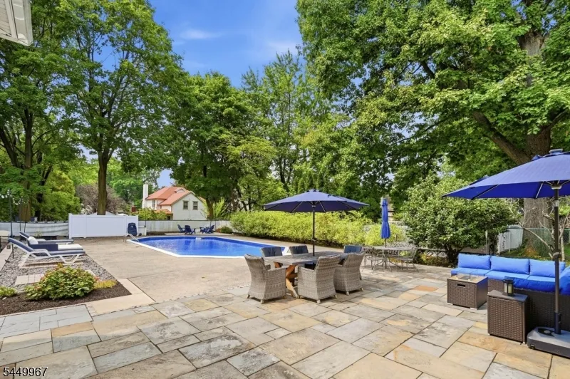 189 HIGHFIELD LANE Nutley, NJ 07110