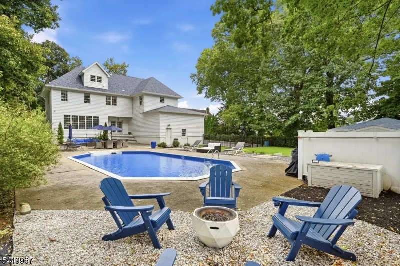 189 HIGHFIELD LANE Nutley, NJ 07110
