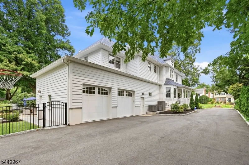 189 HIGHFIELD LANE Nutley, NJ 07110