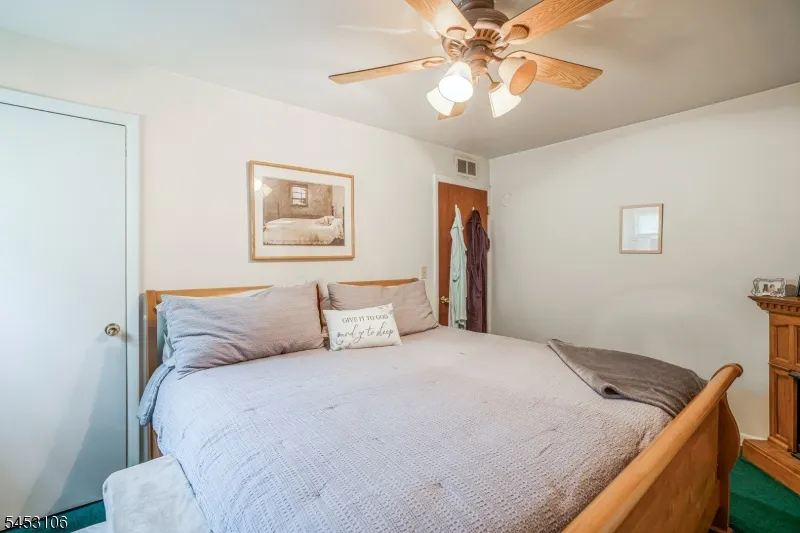 2 Orchid Pl Middlesex, NJ 08846
