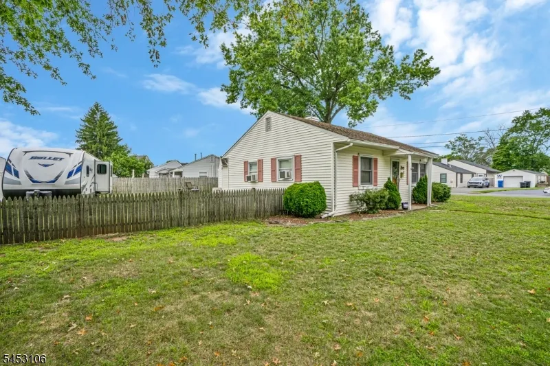 2 Orchid Pl Middlesex, NJ 08846
