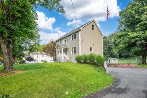 157 Halsey Rd