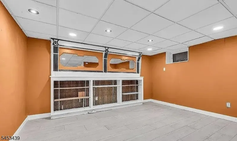 585 Noe Ave Woodbridge, NJ 07095