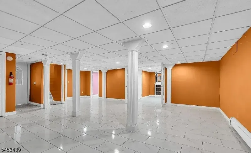 585 Noe Ave Woodbridge, NJ 07095